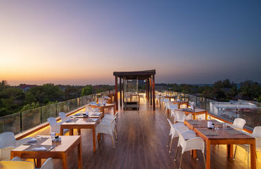 Roof Top Bar at Nungwi Dreams by Mantis