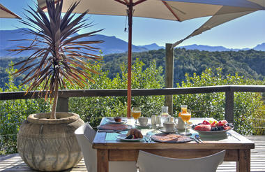 breakfast deck
