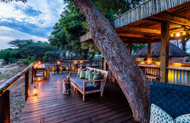 Pafuri's outdoor bar & seating area