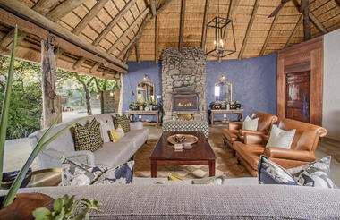 Savanna Main Lodge lounge