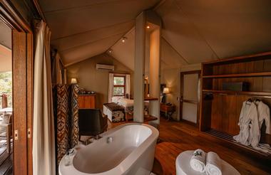 Kapama Buffalo Camp en-suite Bathroom