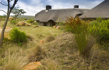 Kwena Lodge Villa Exterior