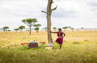 Olonana bush lunch