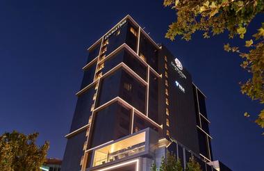 https://www.facebook.com/doubletreeperthnorthbridge/photos/a.271769666742289/291446591441263/?type=3&theater