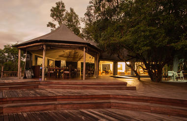 Communal Areas and Decking