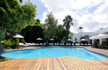 Swimming pool