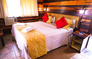 Two bedroom Log Cabin