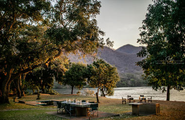 Outside dinning with view of the Kariba Gorge
