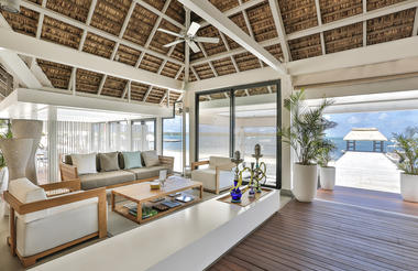 Vu Bar and Jetty