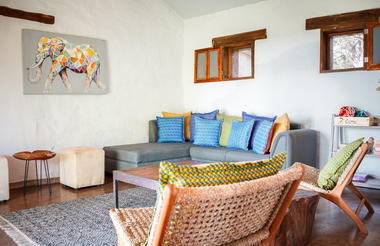 Family unit lounge