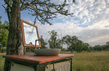 Serengeti North Wilderness Camp -Outdoor hand basin