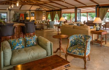 Lounge and Bar area