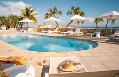 Azura Marlin Beach - Poolside