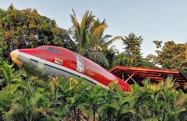 727 Fuselage Home