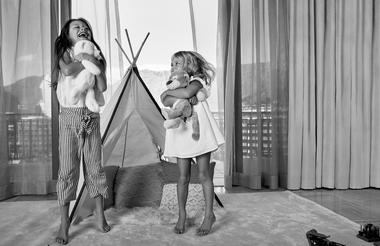 Table Mountain Suite - Family Playing