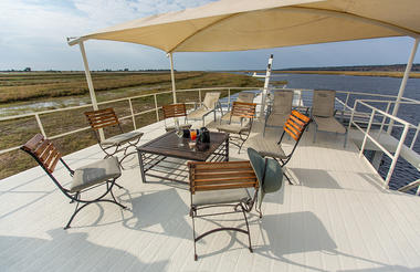 Pangolin Voyager Houseboat top deck seating area