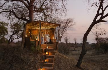 Mwamba Bush Camp Anthill Lookout
