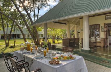 Breakfast at The River Club