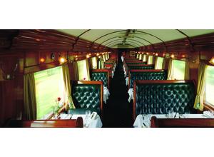 Banquet dining car
