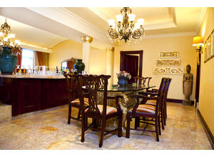 Suite Dining room