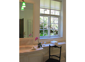 Green Room Bathroom
