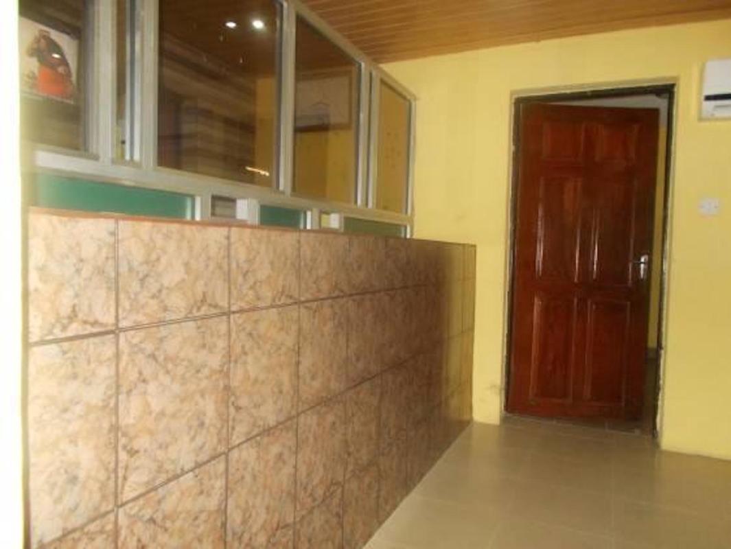 Divine Fountain Hotel (Agindingbi) | Accommodation Ikeja
