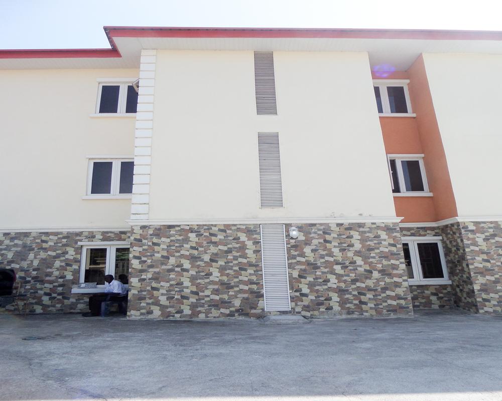 Venetian Suites | Accommodation Utako