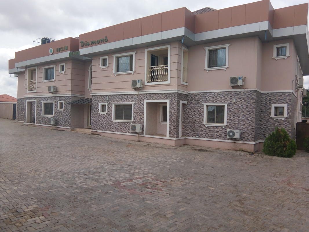 Viclin Diamond Hotel | Lugbe Specials