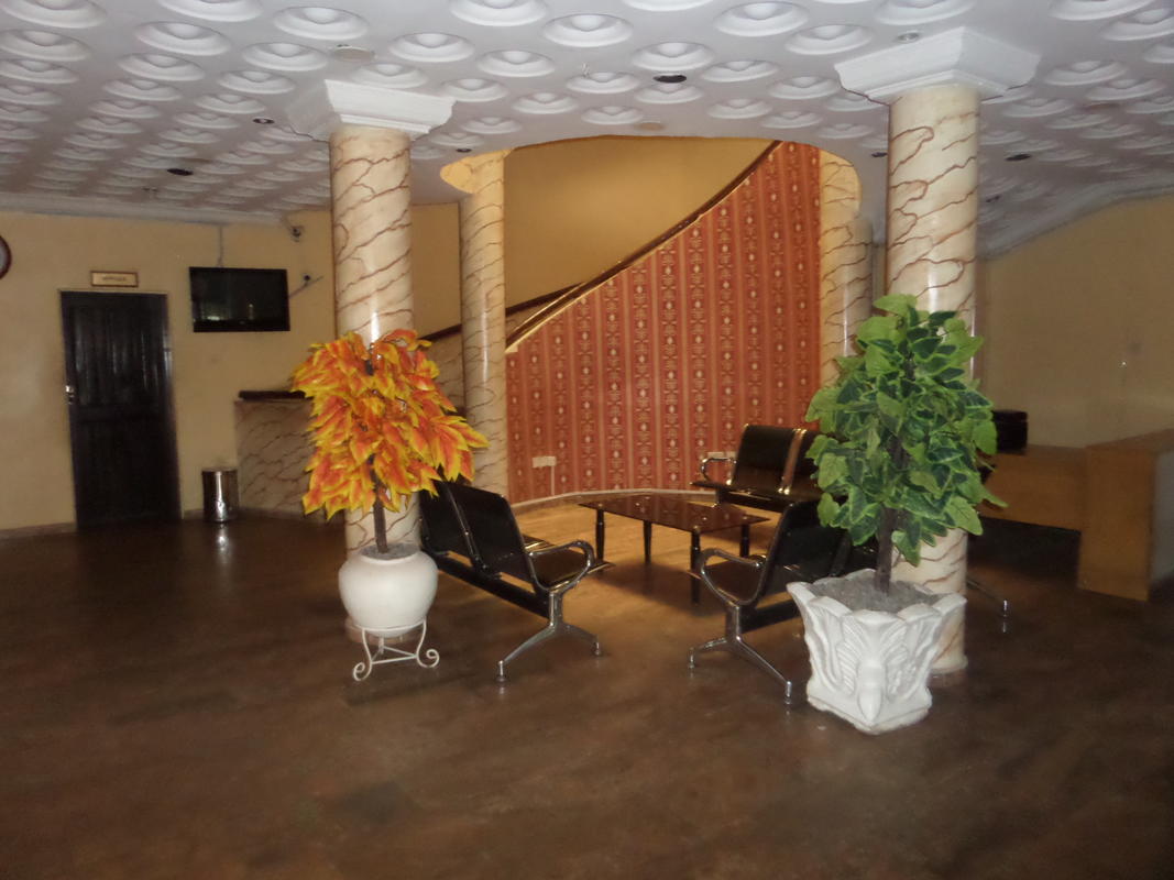 Golden Astoria Hotel | Accommodation Utako