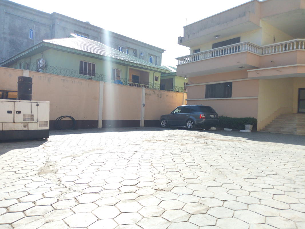 Feligold Royal Hotel | Mushin Accommodation