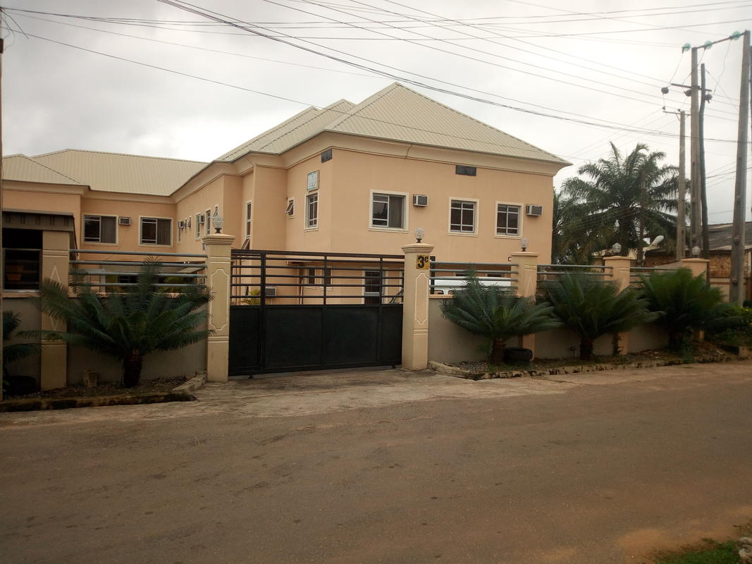 Peak Court Hotel | Ibadan Accommodation