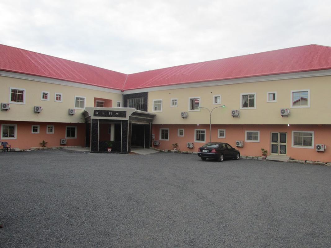 Golf Le'Meridien Hotel | Accommodation Trans-Ekulu