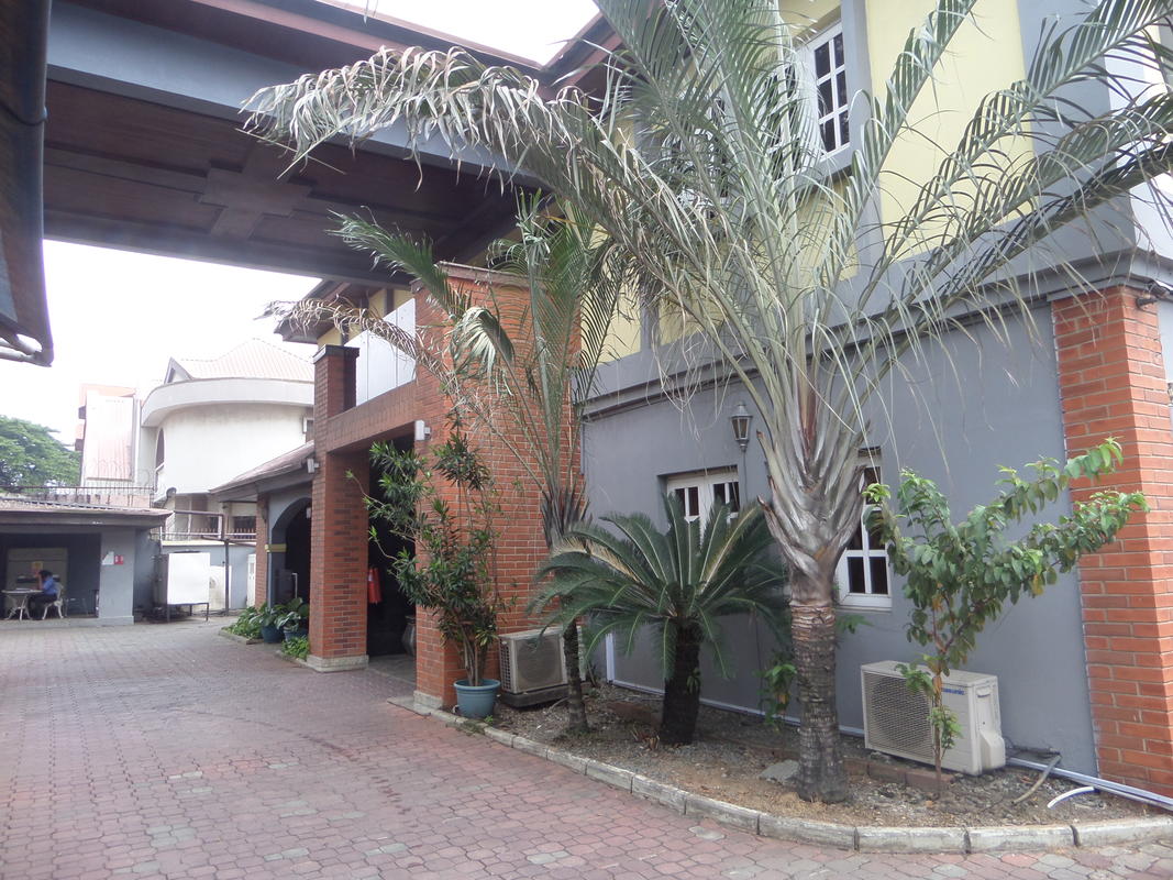 The Real Legacy Hotel | Accommodation Opebi