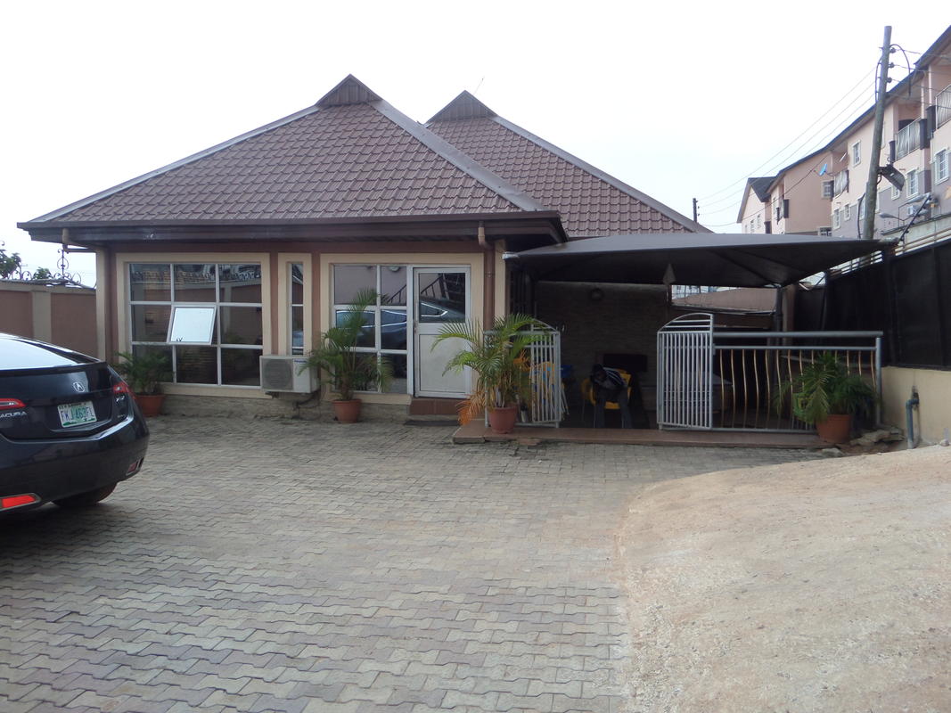 Chatwell Hotel | Accommodation Anthony Village