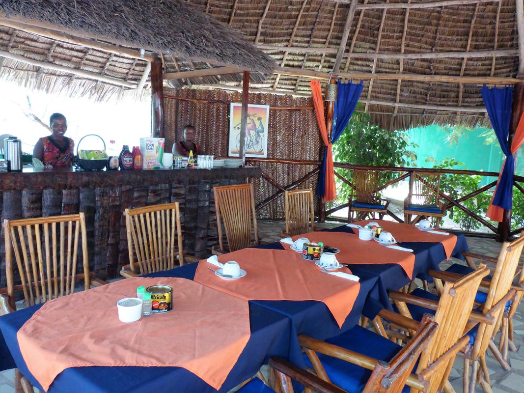 Highland Bungalows | Nungwi Accommodation