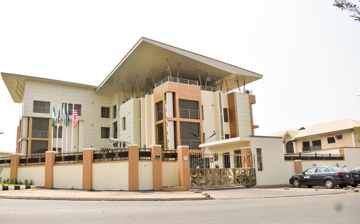 Qualibest Grand Hotel | Accommodation Utako