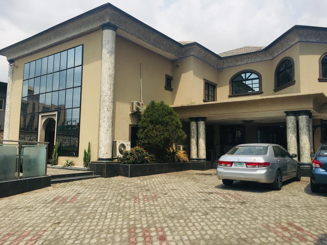 Islanders Hotel and Lounge | Ikeja Accommodation