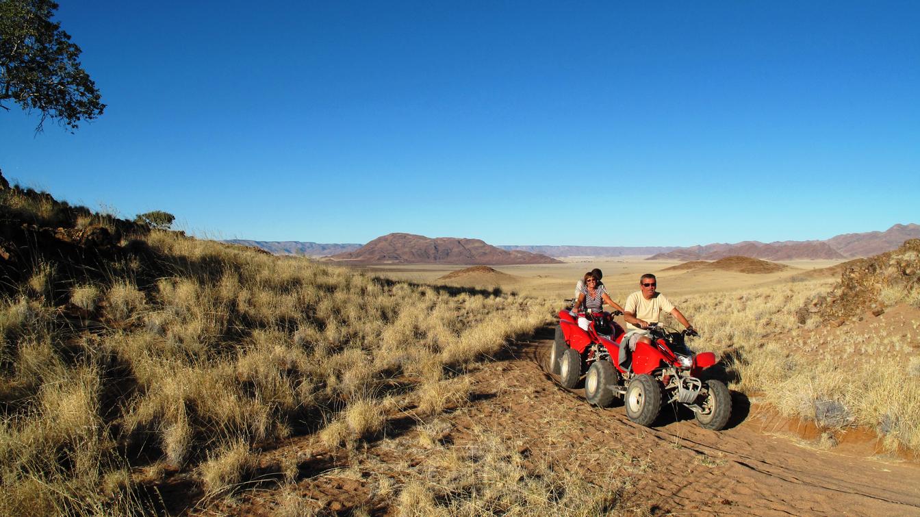 Le mirage. Quad Bike Park Ranger us. Quad Bike Tour children. Quad Bikes. Cardrona Valley.