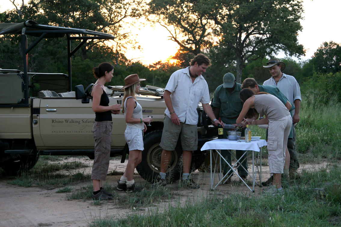 Rhino Post Safari Lodge - Enjoy