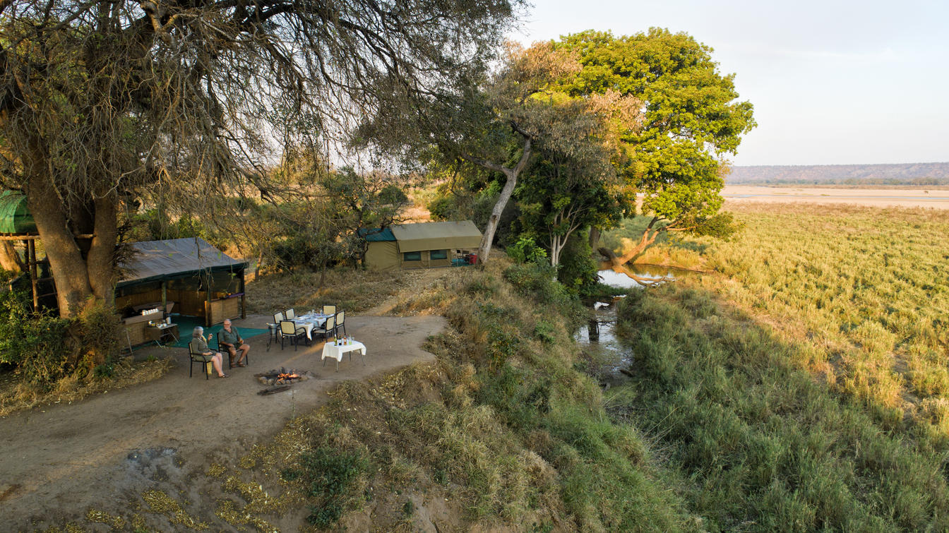 Chilo Gorge Safari Lodge Stay