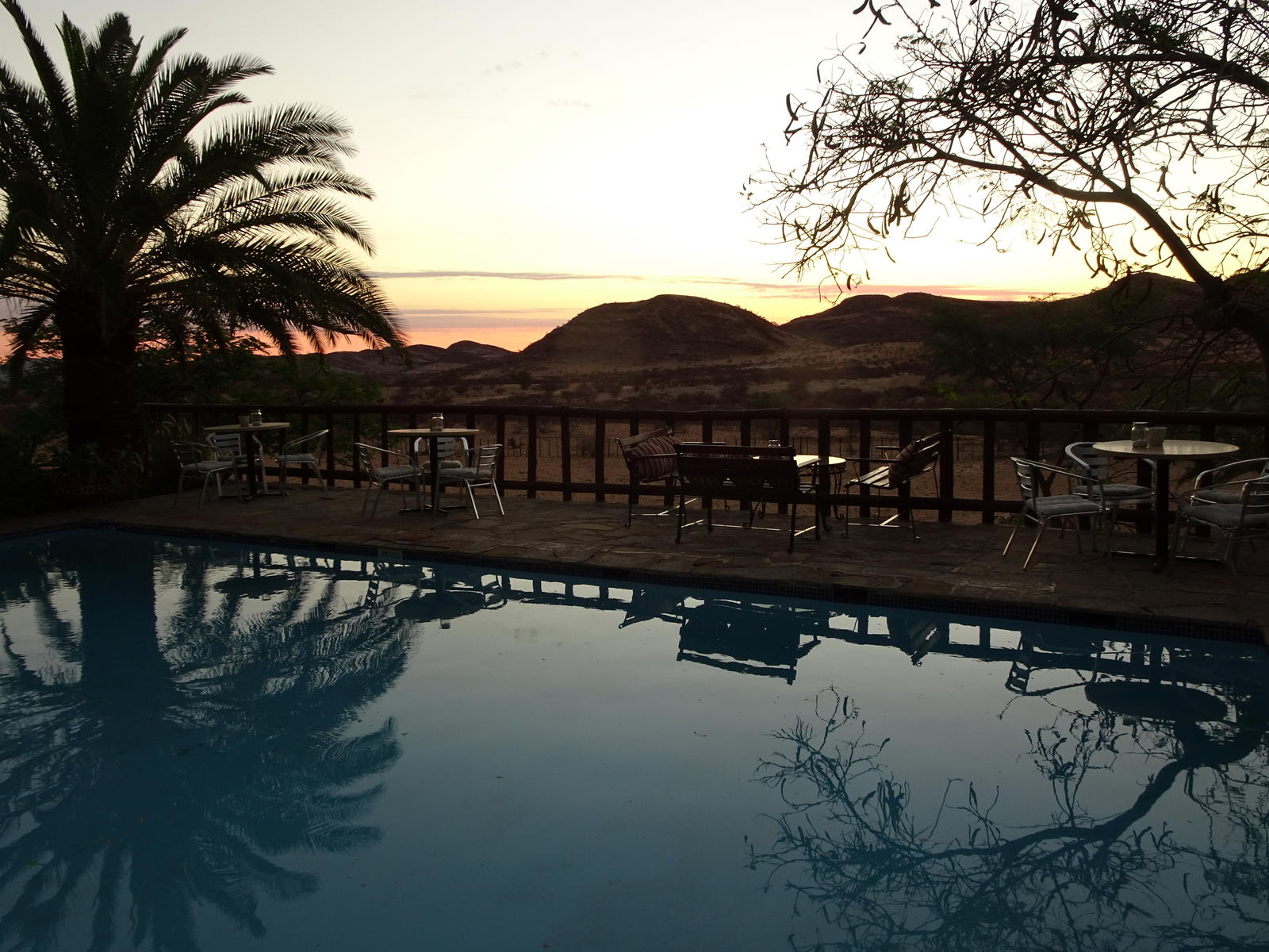 Corona Guest Farm