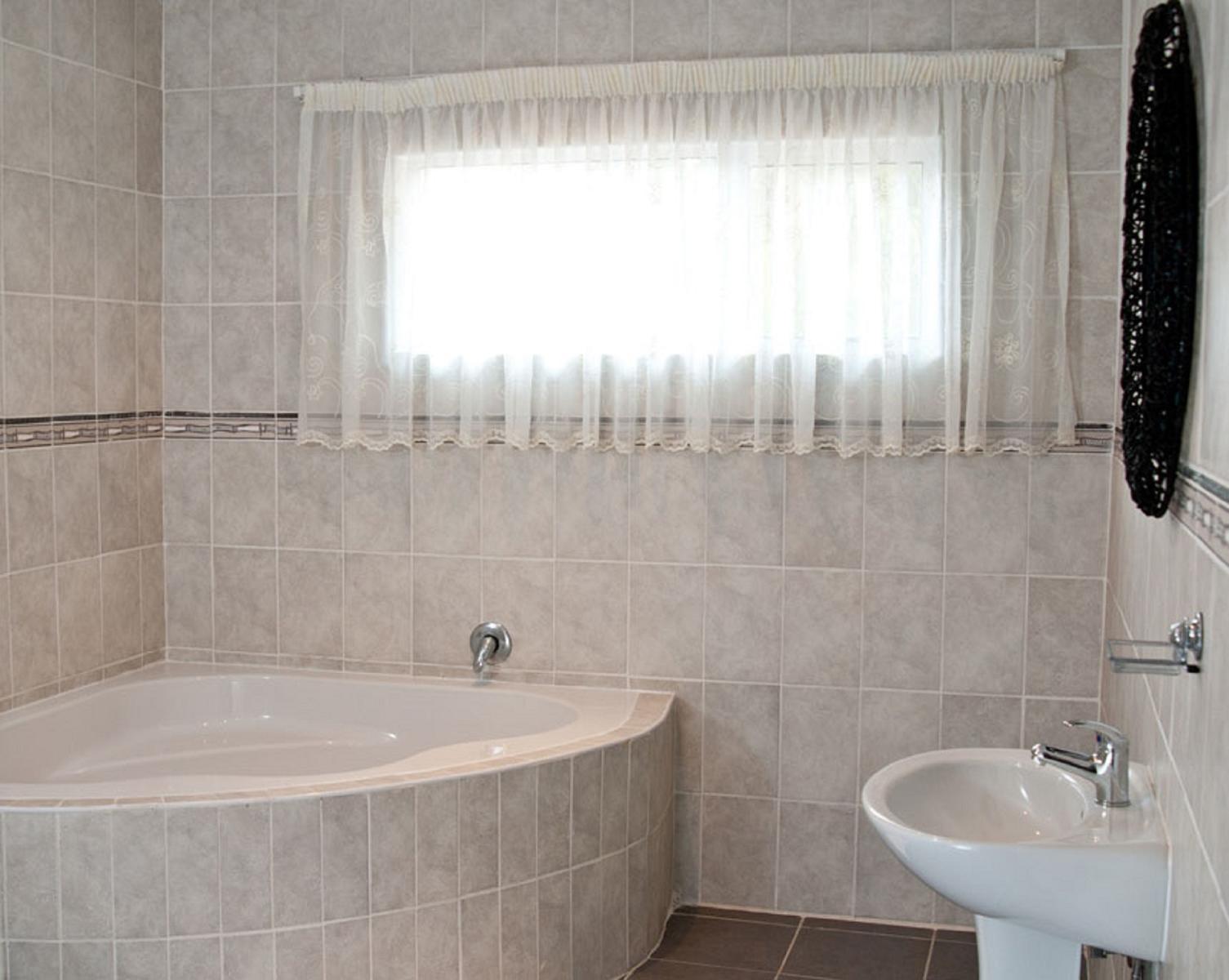 Rostalyn Guesthouse