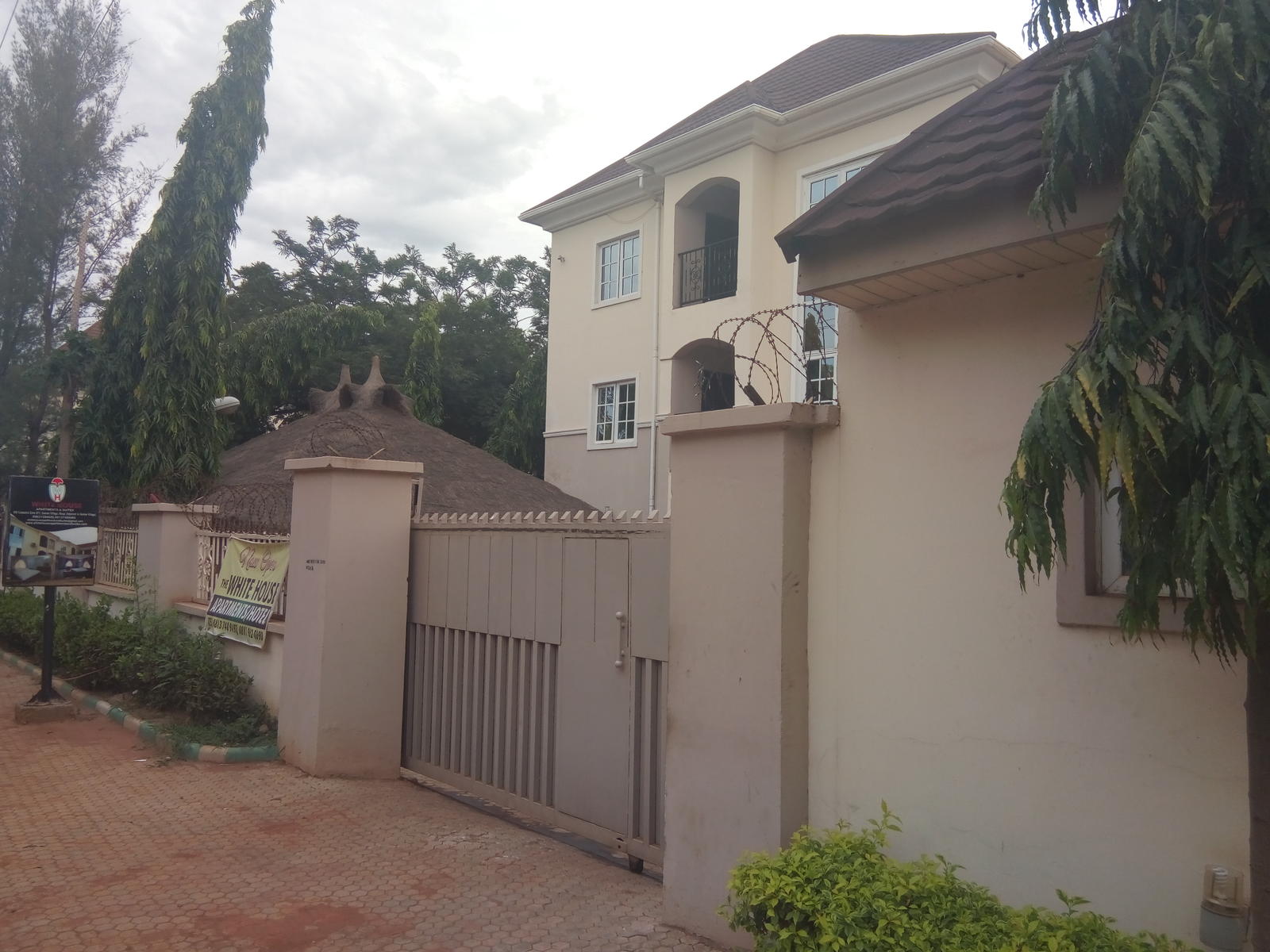 White House Apartment & Suites Abuja