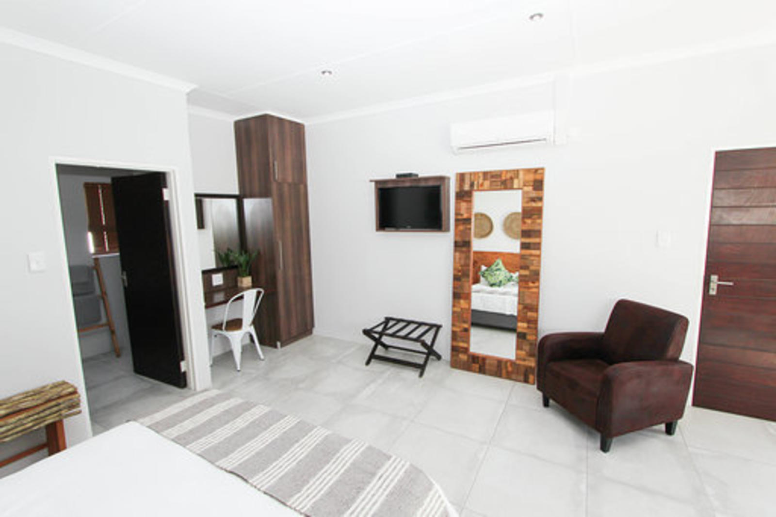 The Maxton Boutique Hotel Find Your Perfect Lodging, SelfCatering