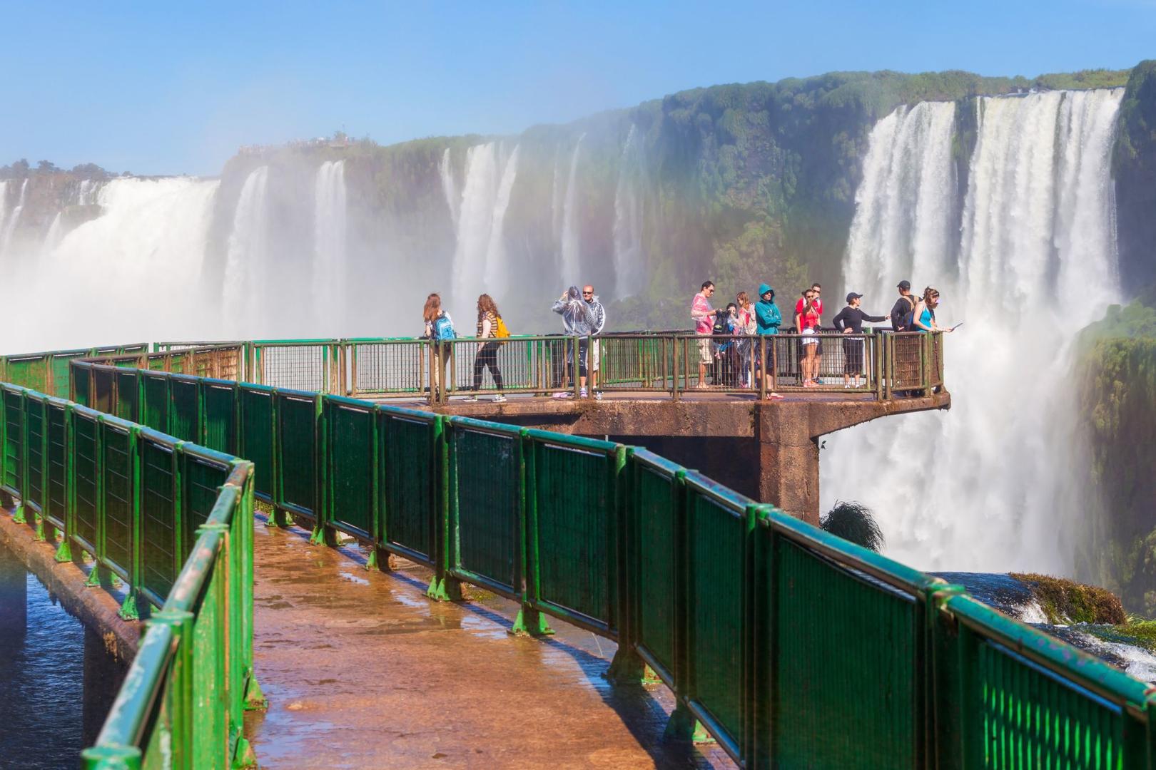 Mäktiga Iguazufallen