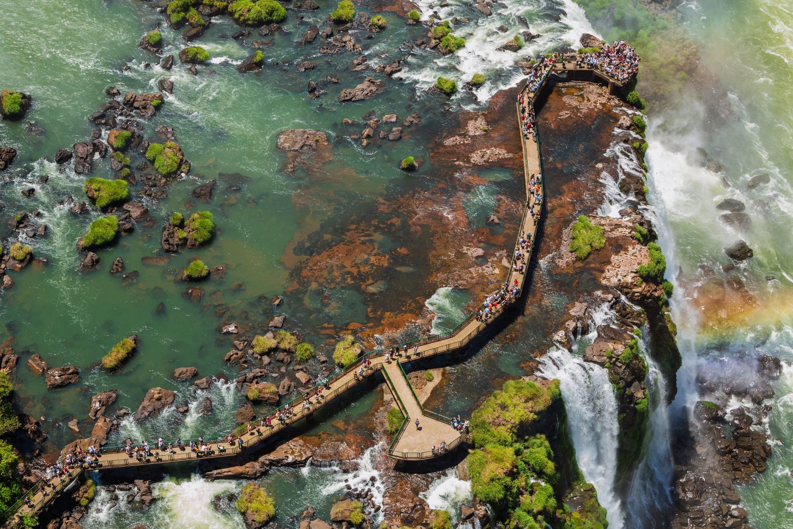 Mäktiga Iguazufallen