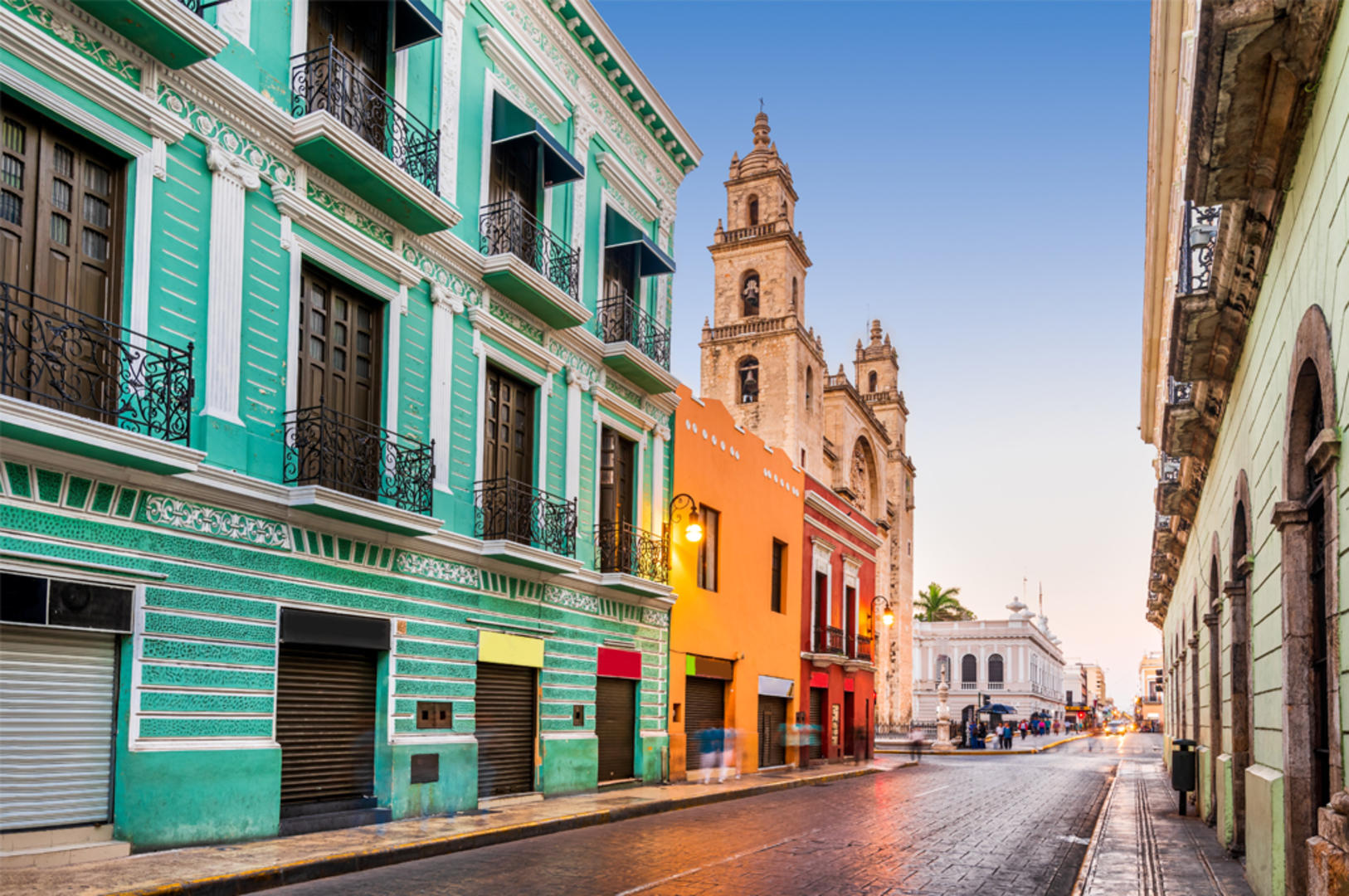 Mexiko i mayafolkets fotspår