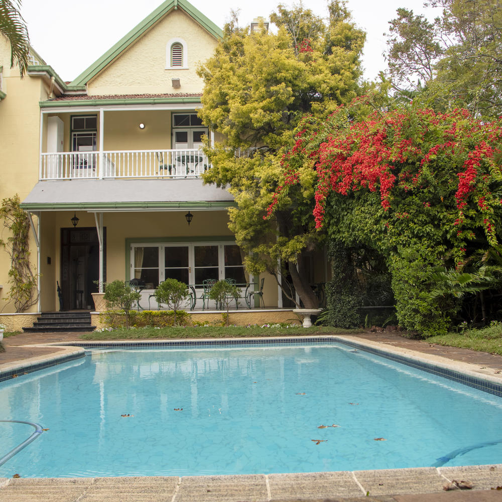 Hacklewood Hill Country House-item-1