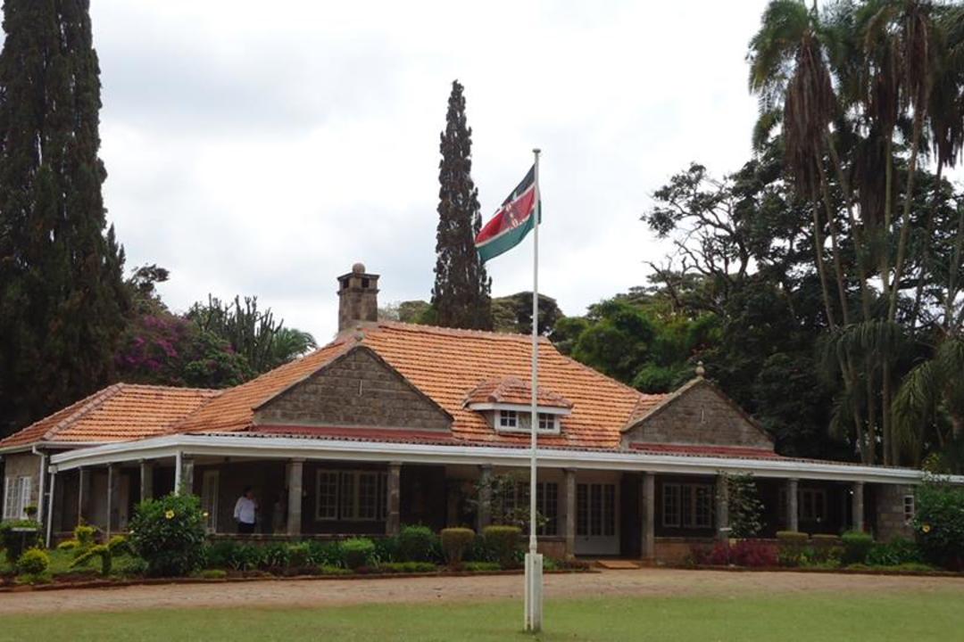 I Karen Blixens fotspårimage - 1