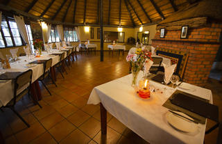 Island Safari Lodge Dining